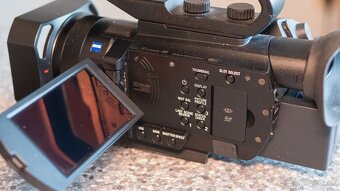 Sony PXW-X70 + 4K update - 3