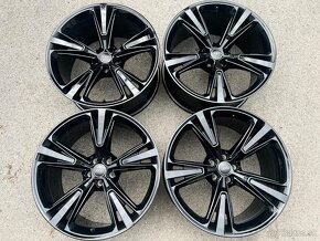 ORIGINAL AUDI Q8 DISKY 5x112 R21 BLACK - 3