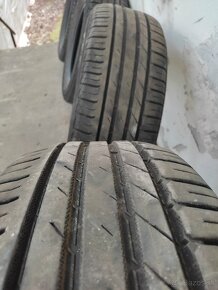 Nokian 225/65 R17 - 3