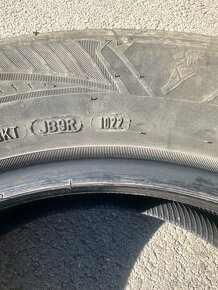 215/60r17 - 3