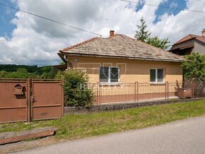 Exkluzívne na predaj rodinný dom v obci Hostie, 912 m2 - 3