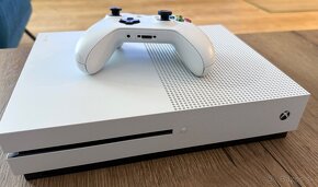 X BOX ONE S 1 TB - 3