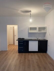 Prenajom bytu (garsónka) 22 m2, Bratislava - Ružinov - 3