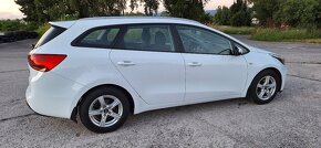 Kia Ceed SW 2013 1.6 benzin M6 - 3