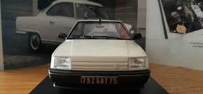 Renault 21 GTS 1:24 ATLAS Hachette. - 3