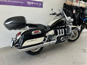 Triumph Rocket III Touring - 3