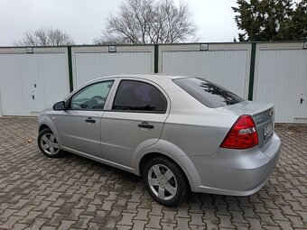 Predám CHEVROLET AVEO 1.2 - 3