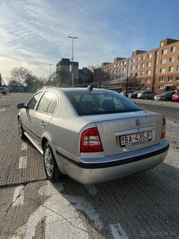 Predám škoda octavia 1.8t 110kw - 3