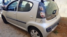 Citroen C1 peugeot 107  1.0 50kw 6/2010 5 dverovy strieborný - 3