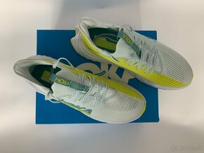 HOKA CARBON X 3 - 3