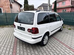 Volkswagen Sharan 1.9TDI 85kW 2010 181512km 4x4 SPORT - 3