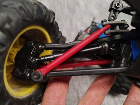 Traxxas summit 1/16 - 3