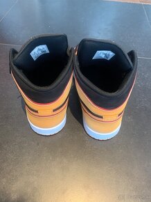 Air Jordan 1 Mid Fat Tongue "Black Orange" - 3