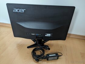 LCD monitor Acer a staré mobily - 3