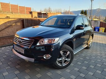 Toyota RAV4  2.2D rok 2011 najazdené 99.000km - 3