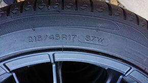 Predám 4 letné pneumatiky Michelin Primacy HP 215/45 R17 87W - 3