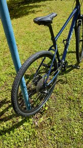 Krossovy bicykel Giant Roam 1 Disc so vzduchovou vidlicou - 3