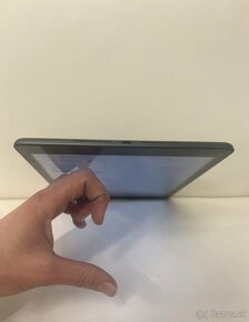 Apple Tablet iPad 8.gen - 3