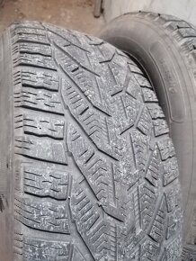 Zimne pneumatiky 235/55 r19 - 3