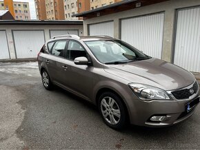 Kia CEED 1,4i - 3