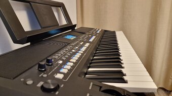 Yamaha PSR-SX600 Klávesy - 3