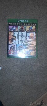 Xbox one s plus hra gta 5 - 3