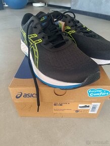 Tenisky Asics 43,5 - 3