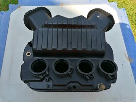 Suzuki GSX-R air box - 3