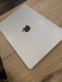 MacBook Pro 14" M3 air SK 2023 Strieborný - 3