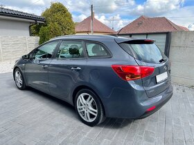 KIA Ceed SW 1.4 CRDI EX - 3