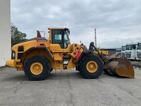 KOLOVÝ NAKLADAČ VOLVO L 150 H - 3