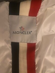 Paperová bunda Moncler vel.4 sedí na M-L - 3