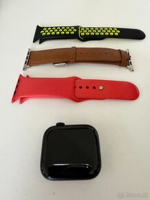 Predám Apple Watch Series 8 - 45MM Midnight Aluminium - 3