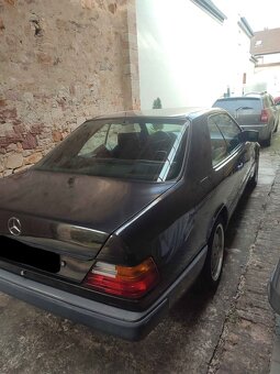 Mercedes Benz w124. 300 CE - 3