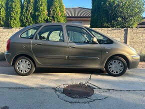 RESERVOVANE: Xsara Picasso 2010, najazdene len 90 000km - 3