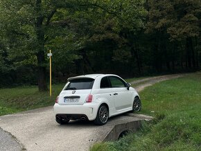 Abarth 500 1,4 TURBO, Xenon, Carplay, PANO, AAC, Perleť - 3