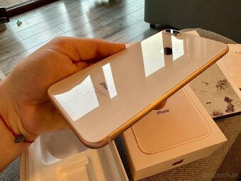 Predam Apple iPhone 8 Plus 256 GB Rose Gold - 3