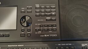 Yamaha PSR-SX700 - 3