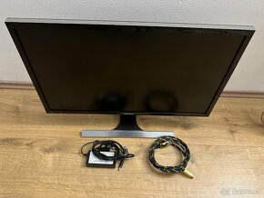 Samsung U28E590D UHD - 3