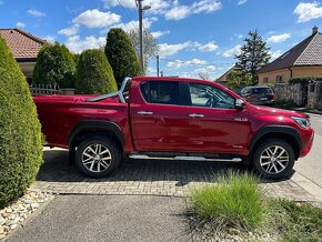 Toyota Hilux DC 2.4 l D-4D INVINCIBLE 4x4 A/T - 3