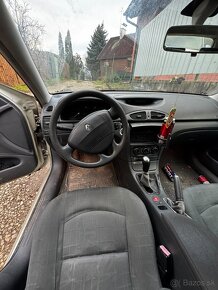 RENAULT LAGUNA 1.9 74kW 2004 - 3