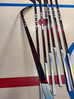 UPLNE NOVA PROFI HOKEJKA CCM JETSPEED FT6 PRO - 3