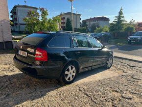 Škoda Octavia 2 combík 2,0 TDi DSG - 3