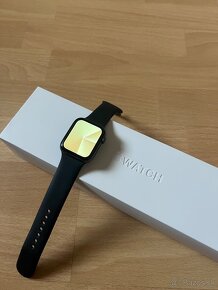 Predám Apple Watch Series 5 44mm Space Grey - 3