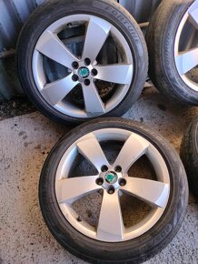 4ks alu disky orig. Škoda 5x100 R17 pneu 205/50 r17 - 3