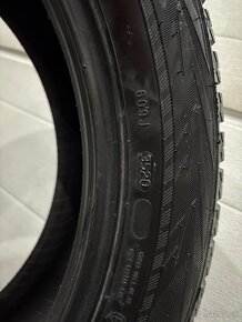 NOKIAN 215/55 r18 95H zimné - 3