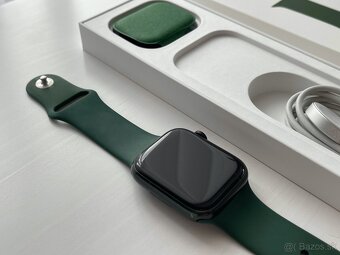 Apple Watch 7 45mm Green Aluminum Case - 3