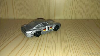 Porsche - 3