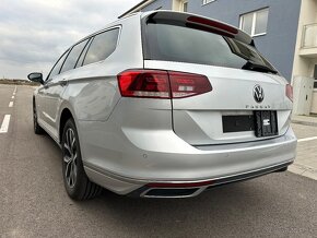 Volkswagen Passat Variant 2.0 TDI EVO EXECUTIVE DSG - 3