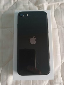 iPhone se 2020 Top stav - 3